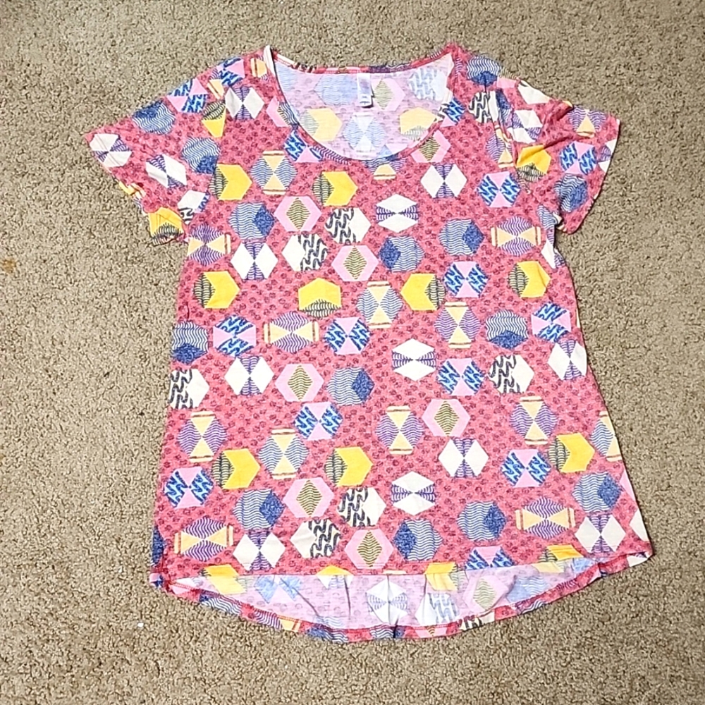 Lularoe Classic Tee Large